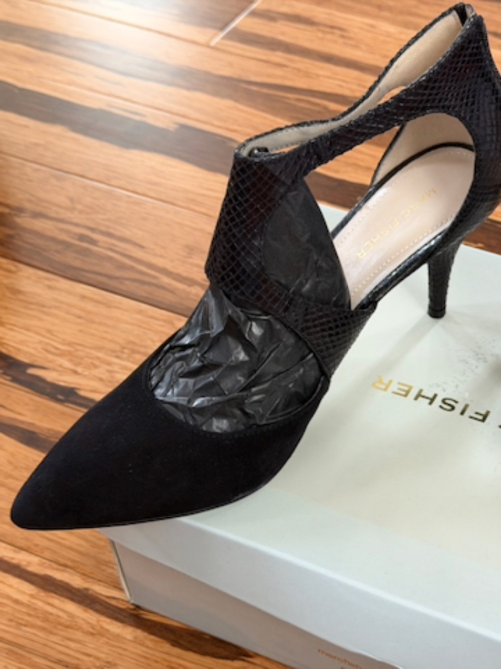 Marc Fisher Black Suede & Snakeskin Cutout Pumps Size 11 - Picture 2 of 4